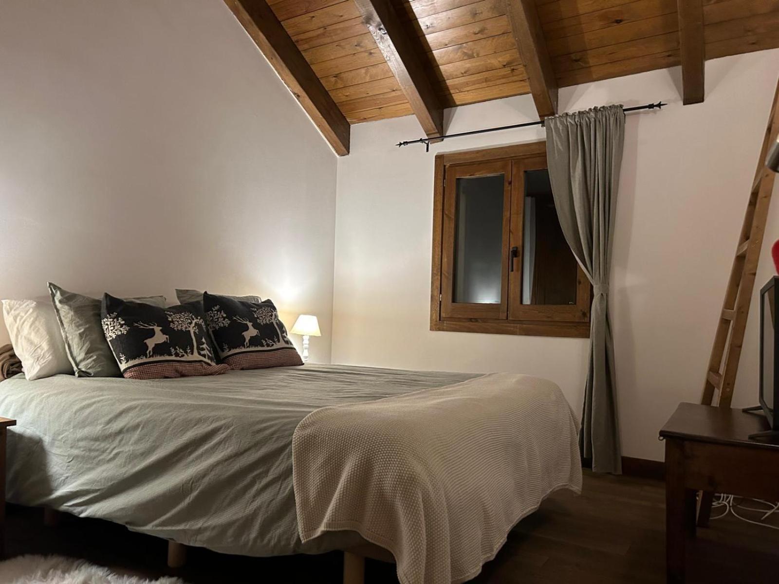 Apartament Del Llac โอเซฌา ภายนอก รูปภาพ
